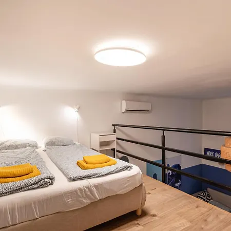 Cosy In Party District W41 Blue * Budapesta